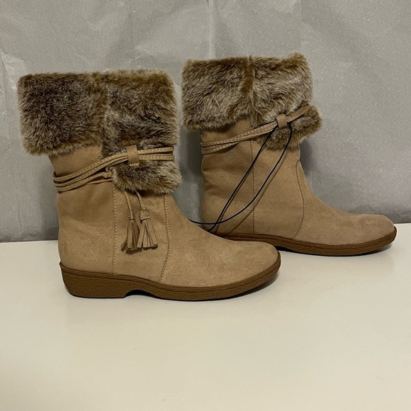 NEW Merona faux suede leather boots w/ faux fur Tan winter snow boots Vegan 6.5 - Picture 4 of 10
